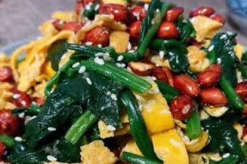 果仁菠菜