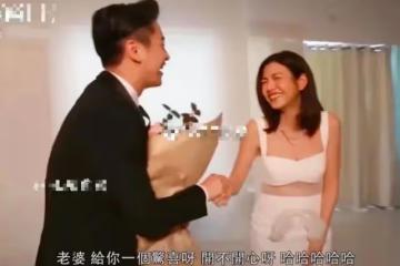 陳曉探班陳妍希，打扮精緻似新婚夫妻見面，手捧鮮花現場太甜蜜！