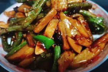 家常菜——土豆燒豆角