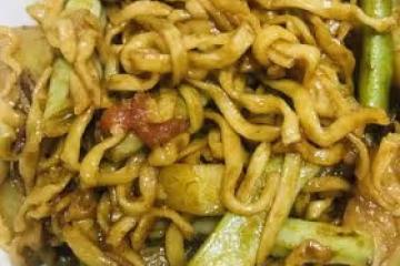 豆角燜面（素）