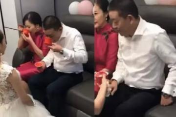 岳母比媳婦還美?婚禮上 丈母娘風韻十足艷壓新娘,網友:新郎壓力好大