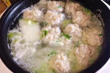 肉丸冬瓜湯