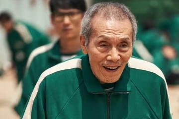 《魷魚遊戲》老爺爺奪「最佳男配角」，首度獲金球獎韓國演員
