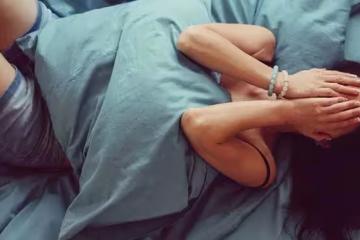 渣男老爸，管我要錢，給他懷孕的情婦墮胎