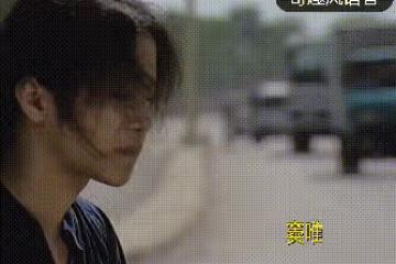 竇唯與王菲因為聚少離多導致竇唯移情別戀,傷心的她不久後愛上了謝霆鋒!
