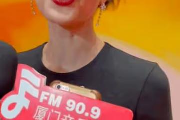 多年美貌毀於央視鏡頭,高圓圓出席活動又老又滄桑,美人也老了!