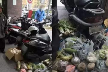 過年也不敢休！8旬翁為家計天天苦撐「北上賣水果仍賺不到300」孤單駝背身影惹淚，網友全鼻酸：真的好吃