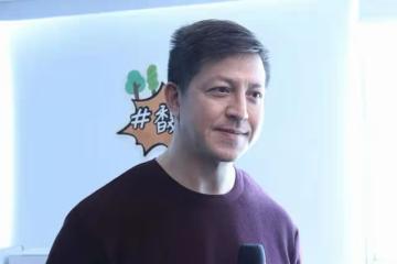 辛酸!54歲港男鄭健樂離婚後努力養家賺錢,兩個兒子均有自閉症