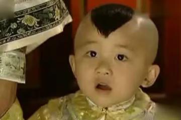 5歲憑「東兒」躥紅,因病停止長高,童星賈雲哲如今怎樣?