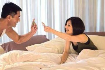 小別勝新婚,一進門我們就滾到了床上,一周不見,他床上功夫見漲