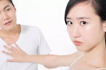 「你有什麼資格拿我兒子的錢給你爸治病？」兒媳怒懟，婆婆不說話