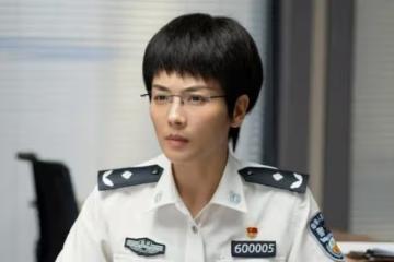 《開端》劉濤演警花被嘲太假?和這5位女星一對比,她好做作