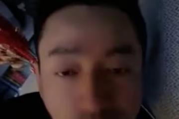 繼張蘭之後汪小菲也確診新冠，深夜開直播分享症狀，眼神迷離憔悴