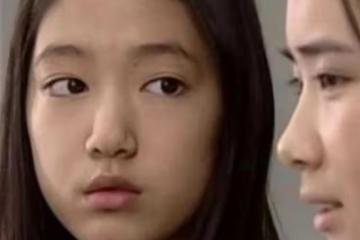 朴信惠婚禮臨近,和金美京相聚,素顏出鏡臉色紅潤不顯孕味
