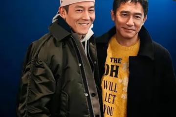 梁朝偉和陳冠希在潮流活動上偶遇，一起合影一點也不顯老
