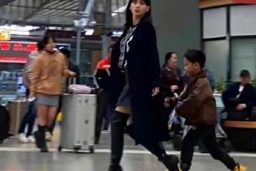 張嘉倪風波後首現身，整個人消瘦了不少，臉頰也略顯憔悴