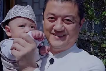 李亞鵬小女兒長相不像李嫣，正臉高清照更像媽媽海哈金喜