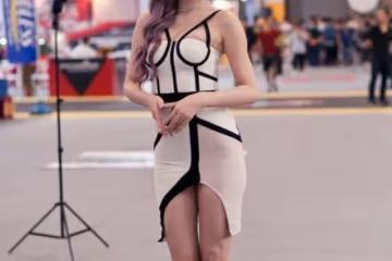肥大不膩的車展美女，瑜珈短褲造型，充滿魅力與優雅。