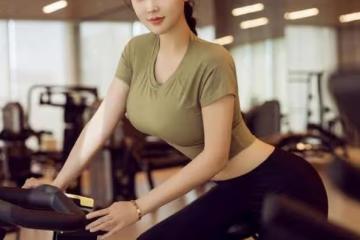 身高185的東北姑娘，本以為只剩下高了，看到長相和身材：我酸了