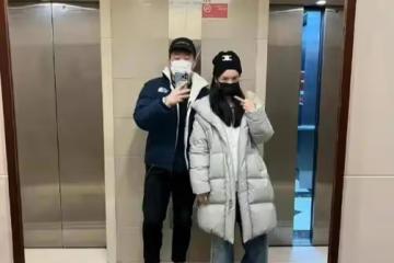 恭喜!32歲蔡文靜與製片人劉聞洋官宣戀情,兩人甜蜜拍拖同居試婚