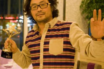 再傳噩耗！54歲名導王景光因疾病突逝，愛人曬其最後畫面悲痛道別