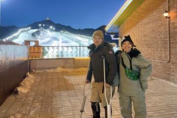 黃雅莉零點為丈夫慶生，向老公送上香吻，兩人相愛超18年甜蜜如初