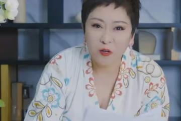向華強前妻丁佩：李小龍死在她的房間，女兒向詠恆是「珠寶女王」