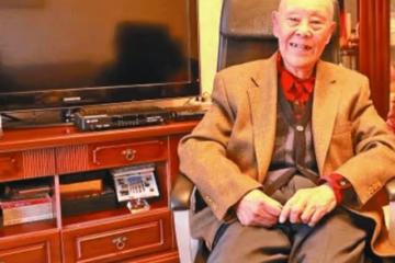 98歲「太上老君」鄭榕病逝，北京人藝悲痛發訃告，馮遠征不舍悼念