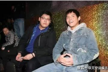 為女人得罪大佬,向華強親自道歉,難怪向太絕口不提小兒子向佑
