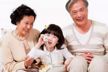 月子婆婆送了31包方便麵，婆婆摔斷腿，兒媳送去100包方便麵