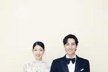 朴信惠和崔泰俊終於結婚！倆人結婚照盡顯甜蜜，簡直是一對璧人