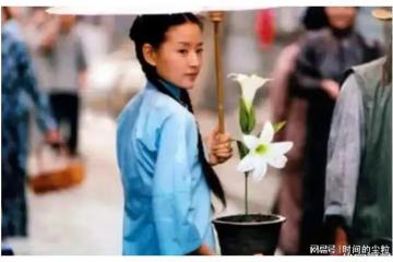 42歲董潔近況曝光!與潘粵明離婚後,她的事業真的完了?