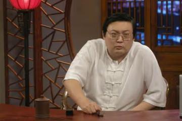 老梁妻子原來是央視一朵花，結婚多年不生孩子，承認「丁克」