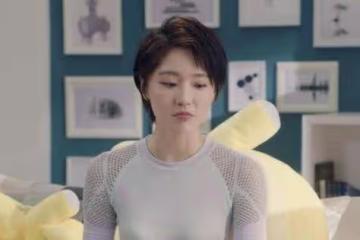 原創諸葛大力坐地鐵被偷拍，失去了十級美顏，還是你女神嗎？