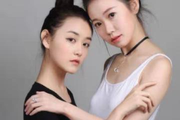有種遺傳叫蔣依依的姐姐，上帝雖然吻了妹妹的臉，卻忘記了她的身