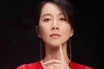 為了拍戲逼真親自吃藥,為給父母買房不斷接戲,42歲仍未婚