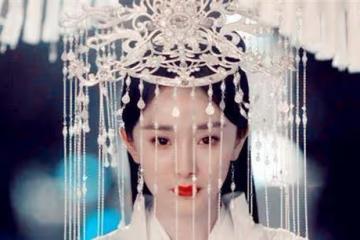 同樣是穿白色嫁衣,躲過錦覓,逃過白淺,卻被她迷得神魂顛倒