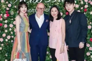 姚安娜和陳凱歌長子陳雨昂同框，兩人都是衣冠楚楚，很有貴族氣質