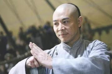 李連杰背景有多強？魯豫問他爺爺是誰，李連杰：我敢說，你不敢播