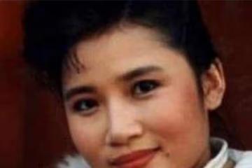 那個唱青藏高原的李娜,34歲決定削髮為尼,母親聽後整日以淚洗面