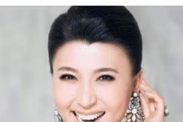 她曾7上春晚走紅，卻不願為兒子鋪路，兒子靠自己成才
