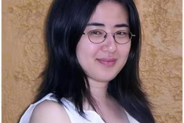 她是北大才女,卻不顧反對嫁給了54歲美國教授,田曉菲的現狀如何