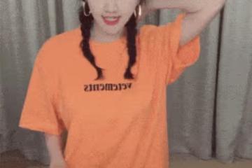 31歲景甜美回來了! 直播中翻車卻獲好評, 當之無愧的人間富貴花