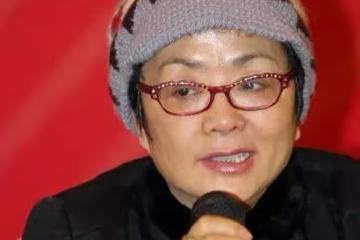 著名歌唱家謝莉斯去世，晚年喪女得過腦梗，老友透露其因新冠離世