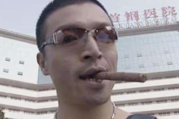 魔幻手機12年後，王天霸認不出，看到傻妞：吃「防腐劑」了？