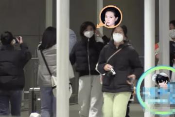 萬茜丈夫罕露面，霸氣摟著嬌妻肩膀，5歲囡囡大眼睛遺傳媽媽