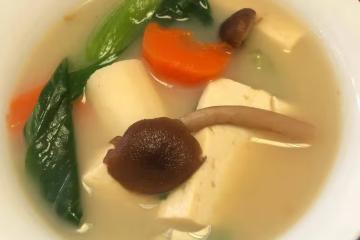 魚湯不見魚的做法